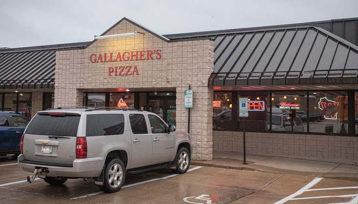 Gallagher's Pizza Italian Food Irish Spirit Fox Valley Restaurant De Pere, Wisconsin location